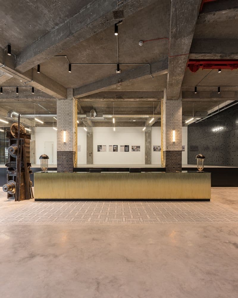 Office Refurbishment & Finishing